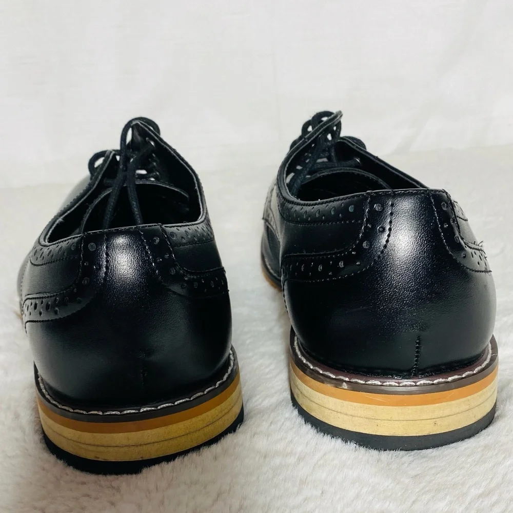 Men's Parker Leather Cap-Toe Brogues Size 11